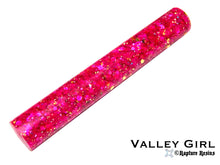 Load image into Gallery viewer, Glitters & Gold
